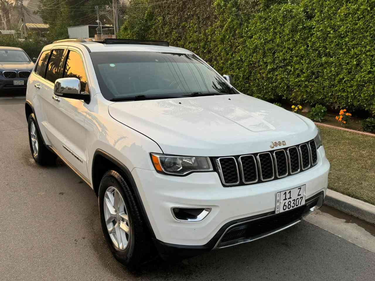 جيب   لمتدد   
فول مواصفات
حادثه فقط دعاميه بدون يربك ولا دواخل 
وصور الحادث بل منشور وبيه قطعتين كلير من امريكه
موديل 2020
رقم بغداد بسمي تحويل ثاني يوم
محرك   6  ( 3600 )
فتحت  سقف سلايت  بانوراما
 كشن جلد 
كشن حضن كهرباء
تدفئة كشن
تشغيل عن بعد
كامير خلفية دواده
تبريد قطعتين 
حساسات خلفيه وأمامي 
بصمه أبواب  وجنطه كهرباء 
كراسي جلد كراسي كهرباء جهتين 
شاشه كبيره
سستم سماعات 
‏مكاني بغداد 0700037160
