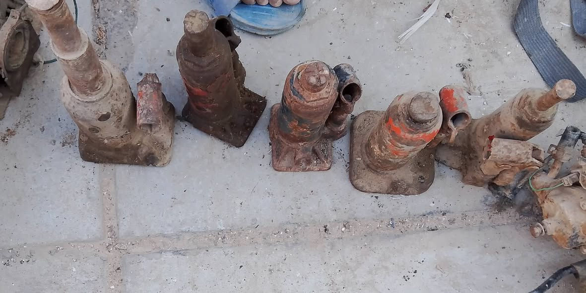 غراض للبيع مكاني حسينية
ابيع شلع اكثرهن شغال يعني تبيعهن مصلحة مو عتيك السعر 150
مكلف بالنشر الي يردهن يتصل على هذا الرقم ***********
