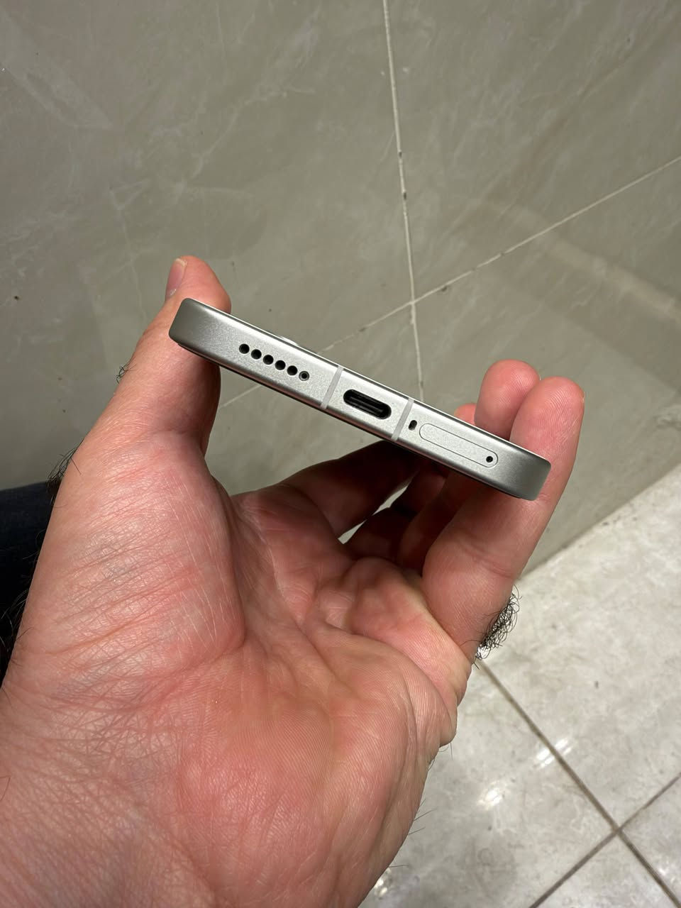 السلام عليكم poco x8pro استخدام قليل مثل ماموضح بصور ذاكرة 256Gالسعر قفل 525 مكاني بغداد التواصل ***********

نص مكتوب في الصور:
- 93 11:07 حماية البطارية معلومات البطارية 100% صحة البطارية 72 الدورات مارس 2026 بيانات التصنيع يونيو 2026 أول استخدام: حماية شحن البطارية شحن كامل حماية البطارية لتمديد عمر البطارية، سيتوقف الجهاز عن الشحن عندما يصل مستوى البطارية إلى 80% وسيقوم بالشحن الكامل فقط عند الجدول الزمني الشحن الذكي لإطالة عمر البطارية، سيتعلم النظام كيفية شحن جهازك ويتوقف عن الشحن عندما تصل نسبة البطارية إلى 80% في