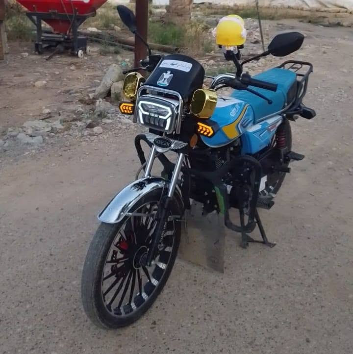 السلام عليكم موطور سولنك للبيع موديل 24شكل 25محرك 150نضافه فول نشاط فول تجي تفحص وتشوف برغي مامفتوح كفاله  ملاحضه مكلف بل نشر تواصل ع رقم ***********

