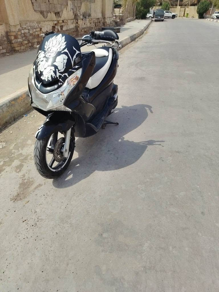 دراجة PCX جديدة
الجيل الاول موديل 2016
السعر مليون و 550 الف وبيها مجال للشراي عنوان ديالى بعقوبه فلكة الامين *********** بعقوبة, ديالى
