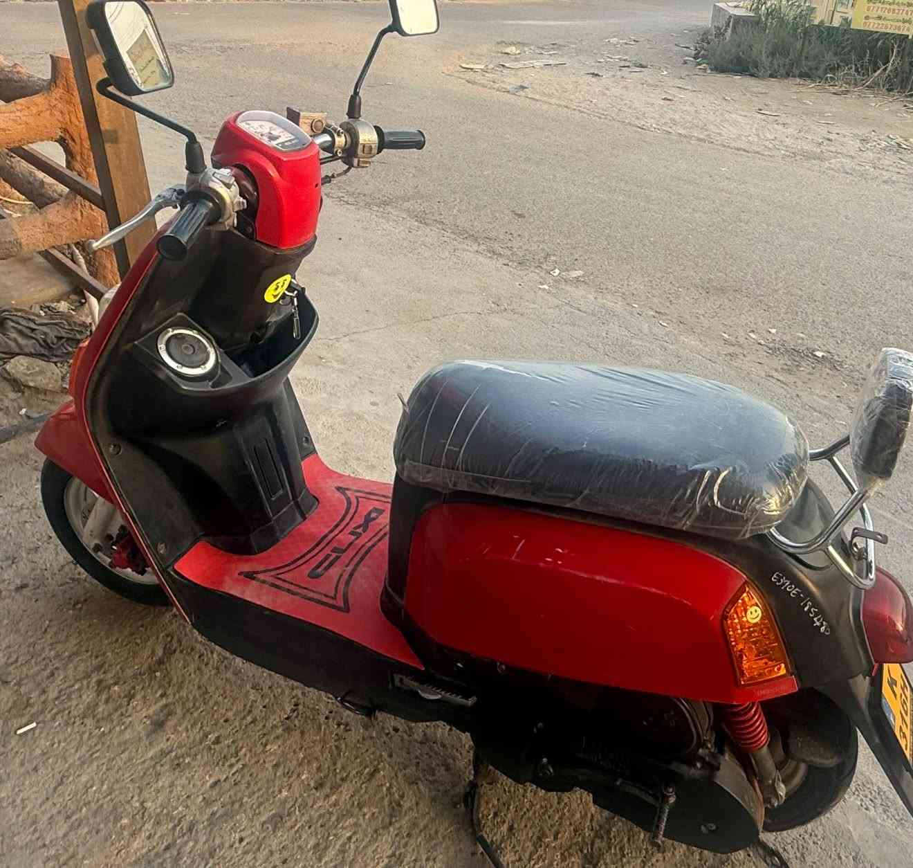بوليس دراجه خير من الله جديده  ع ايدي للبيع سعر 700وبيهه مجال *********** بغداد الراشديه مال الحسينيه
