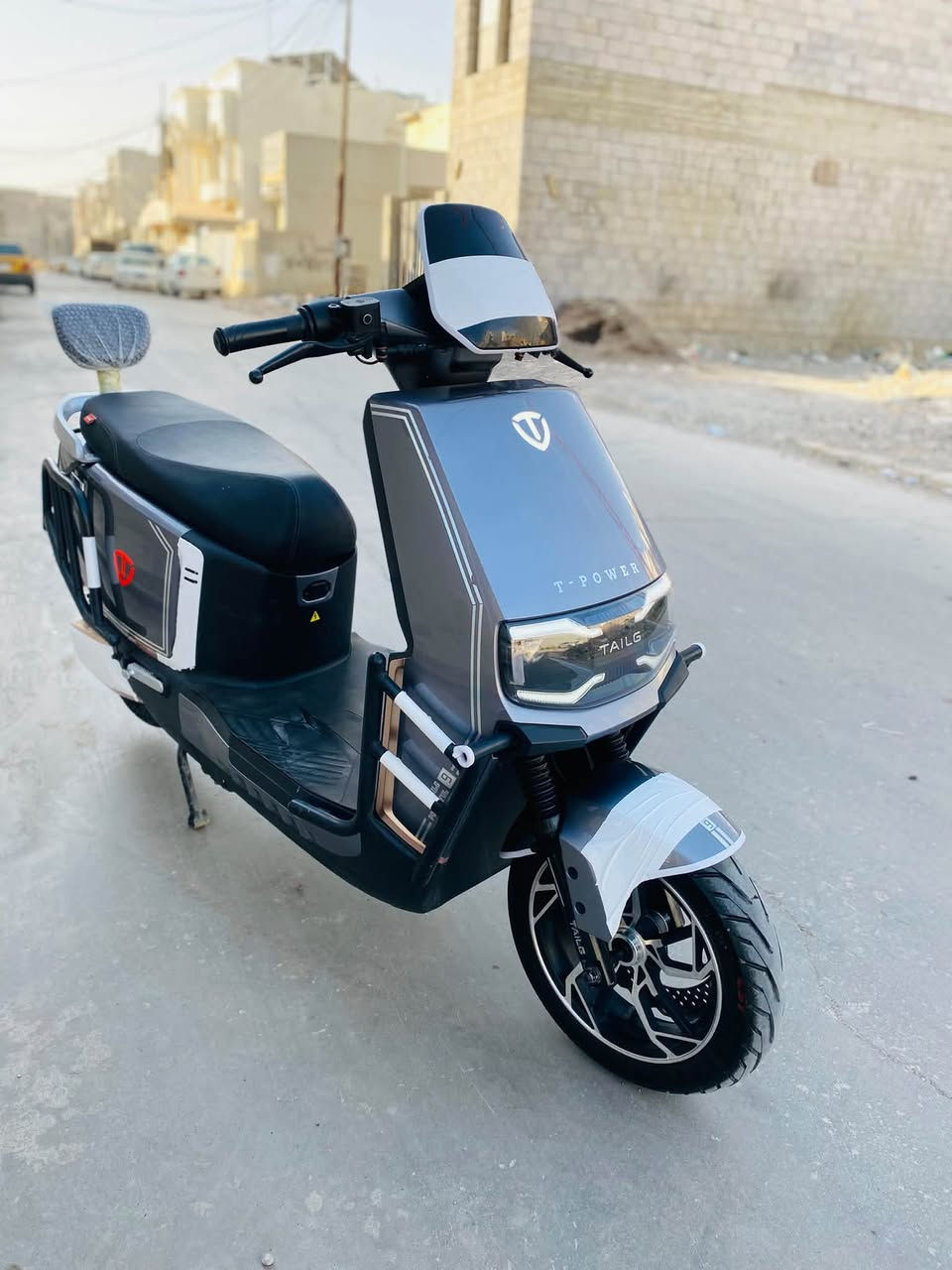درجة كهربائية • جديد • شاحن
