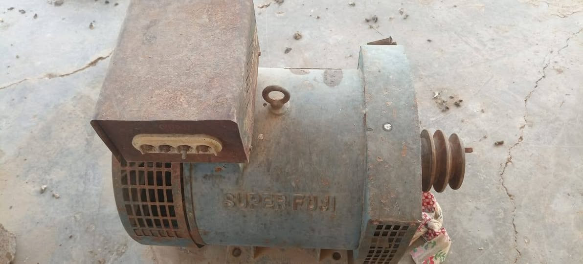 للبيع اندوريا وشاصيها وجنريتر ثريفيز 24  وجنريتر ام 20 سنگل ودينمه زراعيه ام 10 الاتصال ***********
