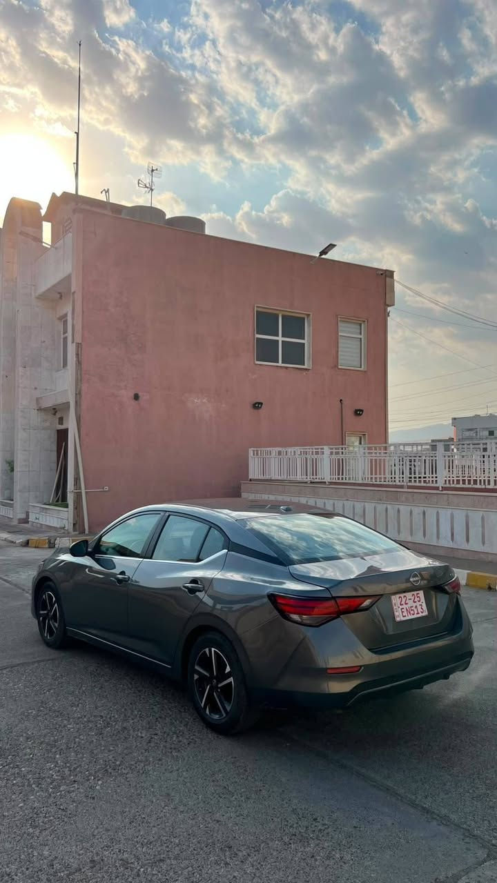 nissan sentra sv ***********
مؤديل 2024
مواصفات SV
(به سمه ، شاشه گه وره ، گيج الكترؤنى، ٥ رادار . ختي جاده  ، لايت ، ويل كرؤم)3 بارجه صبوغ بيش كه بس بي ئرباگ بشتي جمبه جي هه يه   هه موو شتكى به شه رت كيروو مكينه تبريد به شرت به رد بلادي *********** كاتي ٢ مانكوو نيوي ماوه أربيل, العراق
