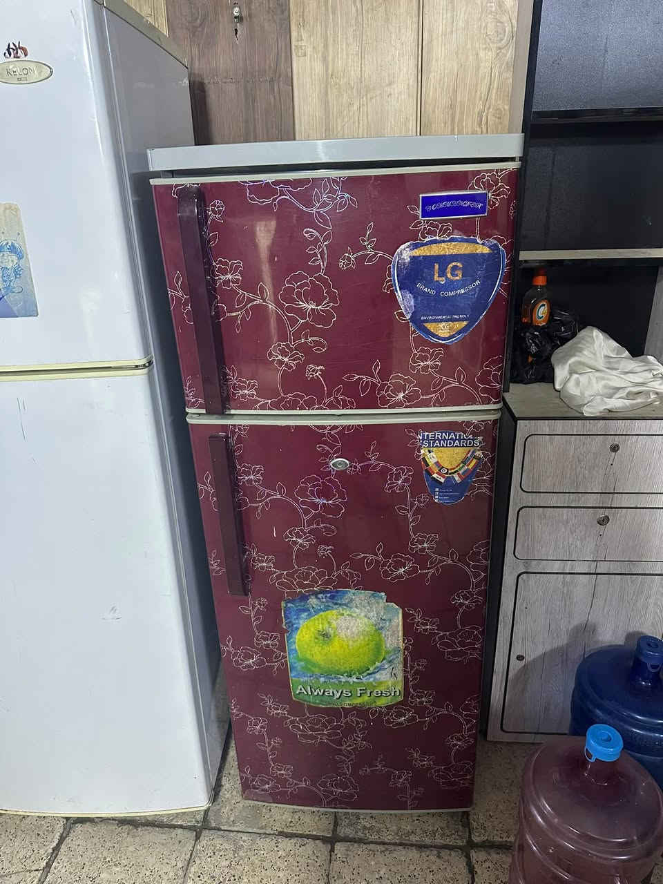 مستعملة • كنب • حي الجهاد