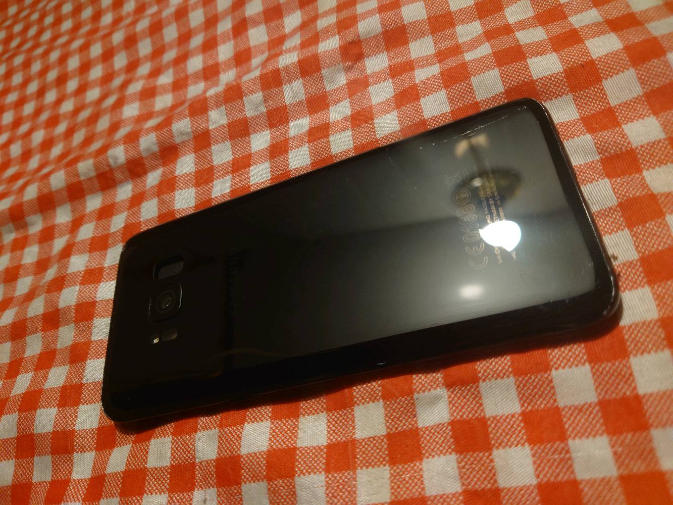 السلام عليكم هاتف كلكسي اس 8 (Galaxy S8) فلاكشب قديم بسعر 65 ألف قفل!💰
وأكيد بي مجال 🤝

📌 العيوب موضحة بالصور:
• ظهر مفطر ⚡
• بصمة ضايعة فقط لا غير ❌

🖥️ الشاشة:
الشاشة بلادي مطبعة تيك توك وإنستا وطبع عادي، وطبيعي يصير بكل شاشات الأوليد 📱
والهاتف ما مبدل بي أي شي،
وبالوضع الداكن ماكو أي طبع يضهر📍
🔄 وأقبل مراوس بـ:
📱 آيفون 7-8 بلس أو عادي
والسبب أريد أسوي له جلبريك 🍎

🚚 التوصيل: ما عندي، يعني المندوب عليك؛ بس هم حسب انت مكانك وين 💵📦

📍 مكاني: بغداد، شارع حيفا، يم مصرف الرشيد

📸 مواصفات إضافية:
• يصور 4K 60FPS 🎥🔥
• نظام OneUI 2.5 مستقر جداً ✅
• HadesROM Q، بورت من نوت 9
شاشه سوبر اموليد اصليه🚦
انتوتو 474 الف نقطه V11

🔋 التلفون ما مبدل بي اي شي وذاكرته 64gb، والبطارية حالها حال بطارية 5000 ملي أمبير، ما تصرف أبد 🔋😂

🔥 الهاتف بيع أو مراوس ومستعجل بي!
وأيضاً بي مجال 🤝💰
رقمي ***********
(اعيد نشره لان تحديث اخير للسعر وقفل!)