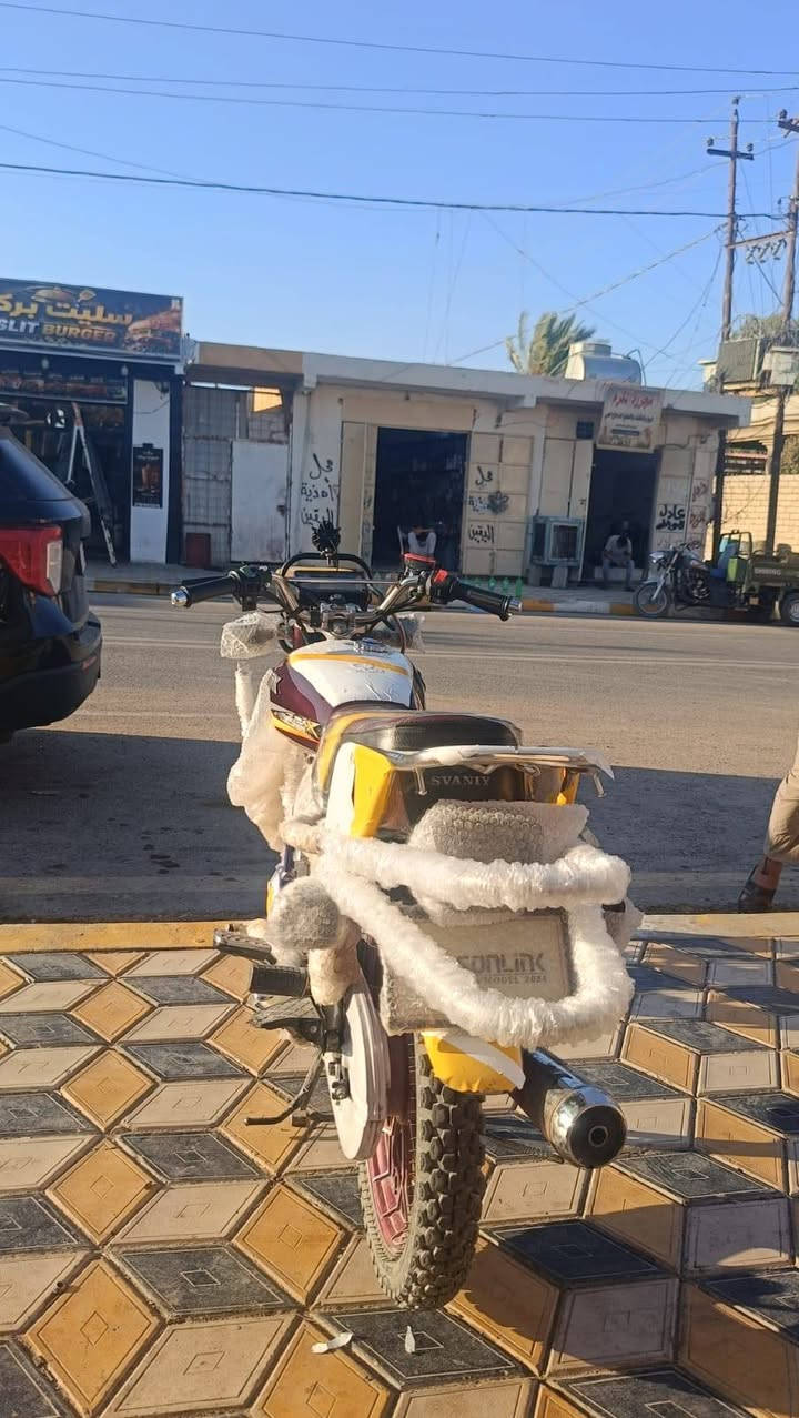 السلام عليكم للبيع سيفان موديل 25 محرك200 شرط ما مفتوح شرط نشاط ومعدل  فول دراجه مستخدمه شي قليل كهربايات كله شغاله دراجه فول نضافه السعر 690وبي مجال اتصل ***********مكان بيجي المزرعه
