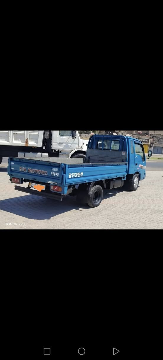 السلام عليكم كيا حمل ام عيون موديل 2002 رقم بغداد مشروع وطني تحويل مباشر سيارة جهازه من كلشي شاصي رقم؛ شاصي على بلاد مكينه كير اكسل كفاله بشرط للاستفسار ***********  مكاني بغداد

