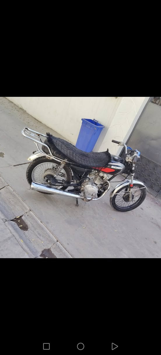 ٤كير ورقه بي محرك نضيف تايرات جدد دبلات مابي عيب  سعره ٢٧٥و بي مجال *********** عنوان خانقين
