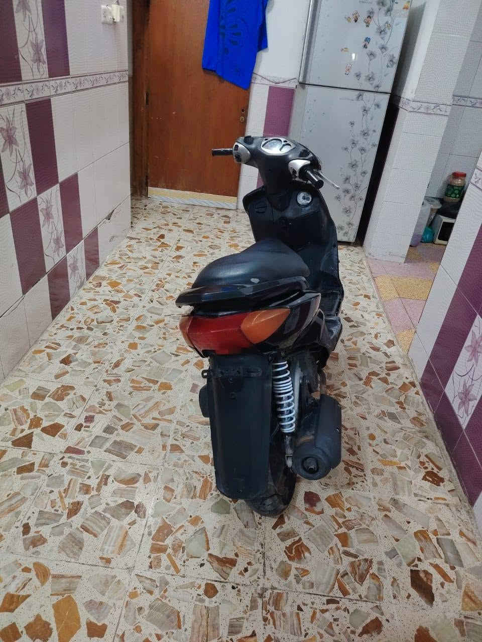 السلام عليكم درجة سكنس نثية لبيع درجة حلوة ونضية الدرجة كاملة مكملة مكينة نضيفة للعنوان بغداد حي اور الاستفسار ***********وتساب السعر 450وبيهة مجال

