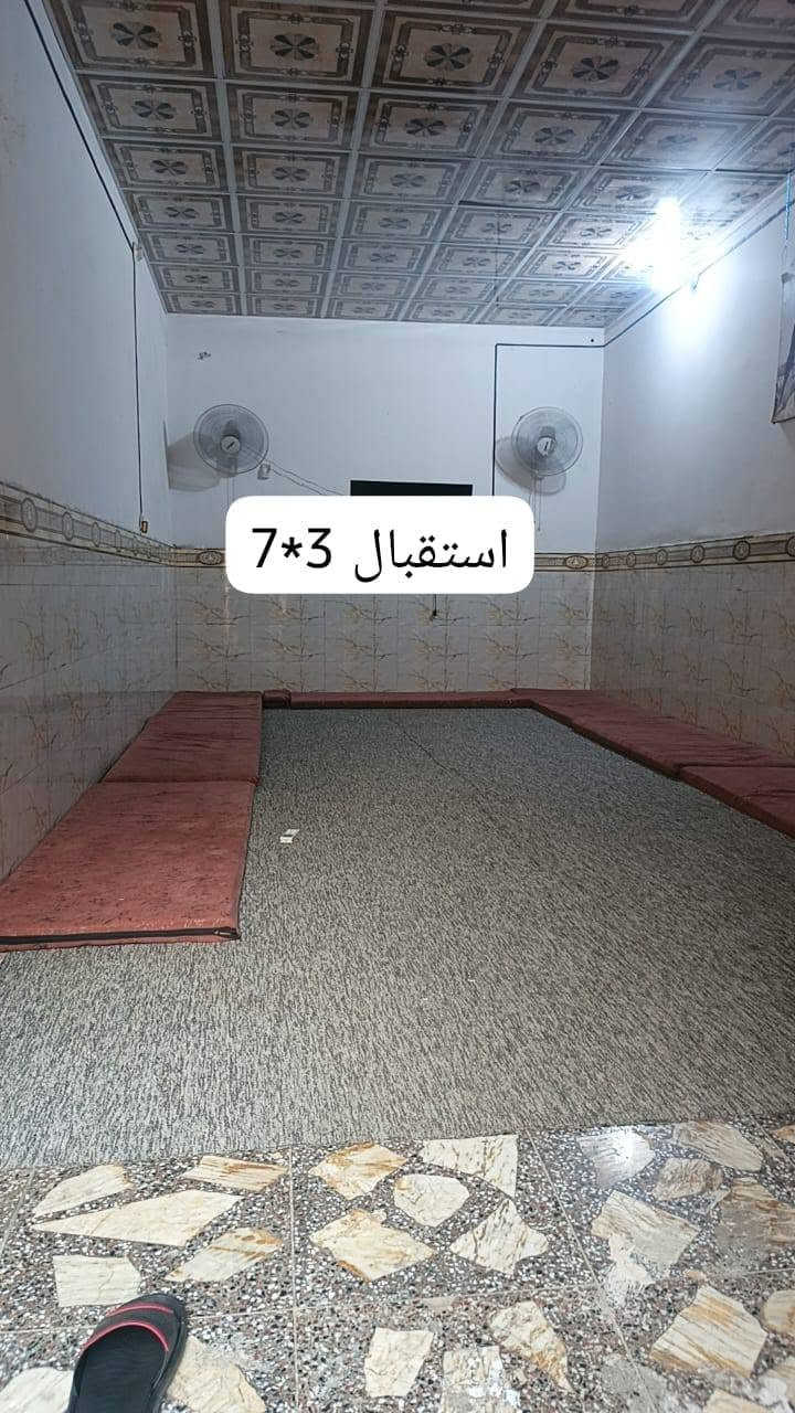 بيت مساحة 120متر رهن في حي القدس خلف الكراج الجنوبي 
الرهن 35 مليون 
للاتصال 
***********
***********
ابو زينب للعقار

نص مكتوب في الصور:
- غرفة 4*5
- CAMON 20 Pro
- 24mm f/1.7 1/50s ISO1082
- صالة 6*4
- استقبال 3*7
- مطبخ
