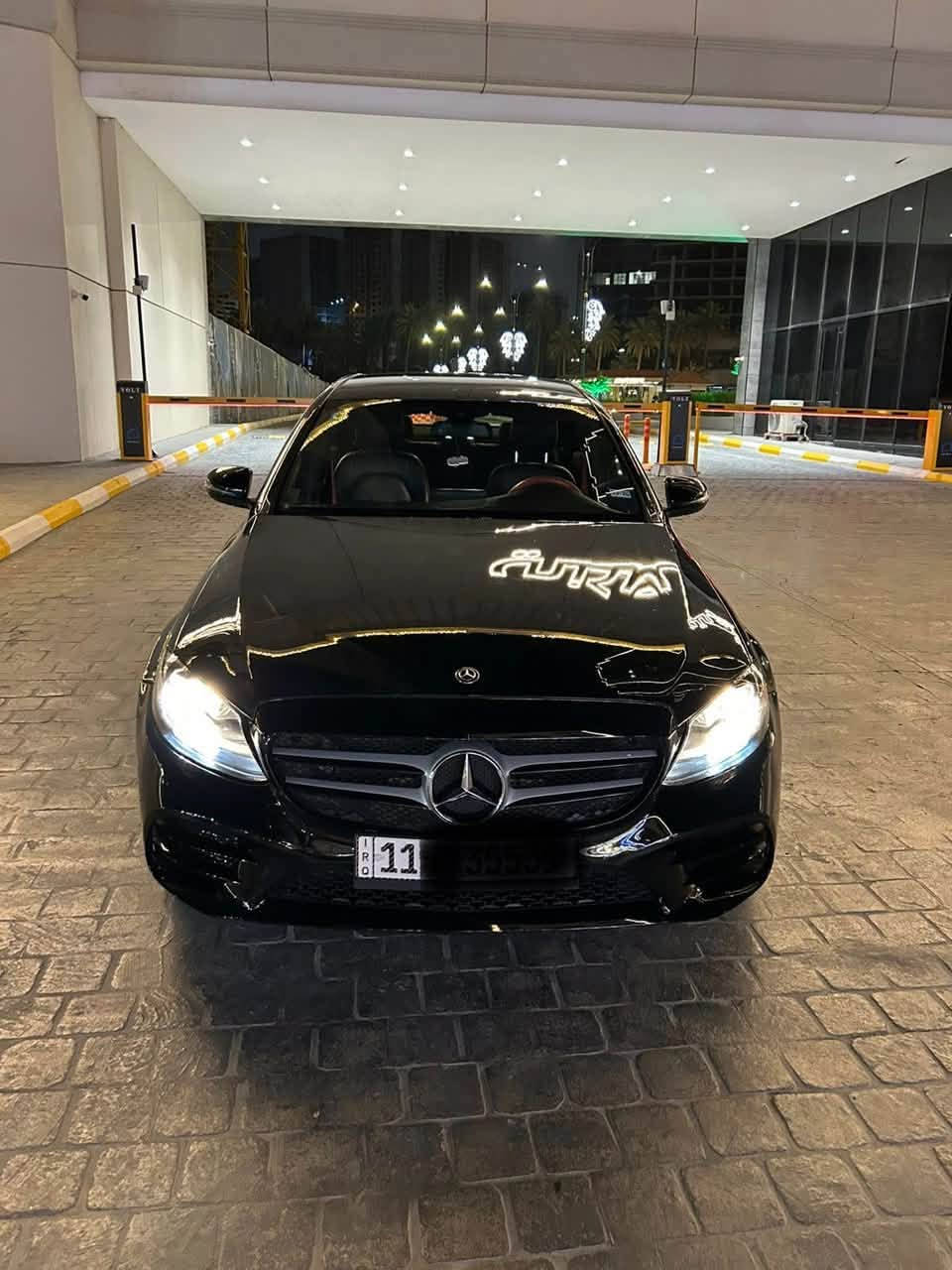 مرسيدس C300 2018
السيارة رقم بغداد انكليزي جديدة بأسمي

مسويلة صيانة و ادامة عامة السياره ماناقصه برغي 

تخم تاير جديد

حدادية جديدة

ماكو چيك صفر مسج 

ماشية 150،000كيلو متر

السيارة تو ويل دفع خلفي (المرغوب)

بصمة تشغيل 

بصمة ابواب

كشنات جلد 

كشنات كهرباء

 خزن ميموري

هاند بريك بصمة

فتحة سقف

شاشة كبيرة

كامرة +حساسات

نقطة عمياء 

كروز كنترول

ستيرن D

شفتات ستيرن

حادث السيارة كلين. داخل امريكا 

بس (بغداد بيه طخات خفيفه )موجوده الصور 

 3 قطع صبغ من بغداد جاملوغات امامية نص جاملغ بنص جاملغ 

 ايمن + ايسر +بنيد 

لغد + شاصي +ايرباك  كفالة شرط الفحص

مكان السيارة بغداد

للإستفسار الاتصال عل رقم ***********

