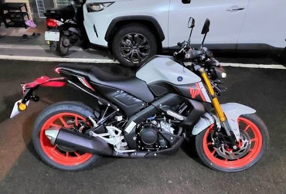🏍️ أحمد بروش

🔥 للبيع دراجة نارية Yamaha MT-15

* موديل 2025
* محرك 155cc
* اللون أسود
* استعمال شخصي، ممشاها قليل
* بحالة ممتازة، محرك وشاصي أصلي
* جاهزة للاستخدام ولا تحتاج أي تصليح

💰 السعر مناسب والبيع مستعجل.

📍 العنوان: بغداد – مدينة الصدر، سوق جميلة التجاري.

📲 للتواصل (واتساب أو اتصال):
***********
