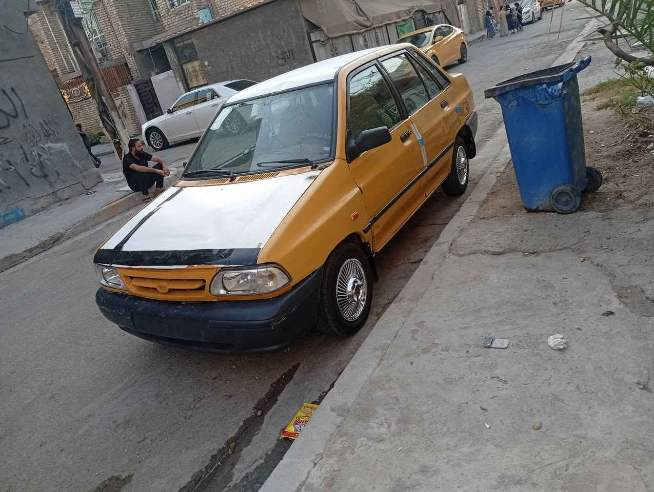 سلام عليكم سايبا موديل 13للبيع رقم احمر صدامي الوحات موجوده اني فاتحهن بغداد السياره بدون تحويل راعيه مواصله يعني ابيعلك وتكفل الدولة والعشائر السعر مليون العنوان بغداد المدينه ***********
