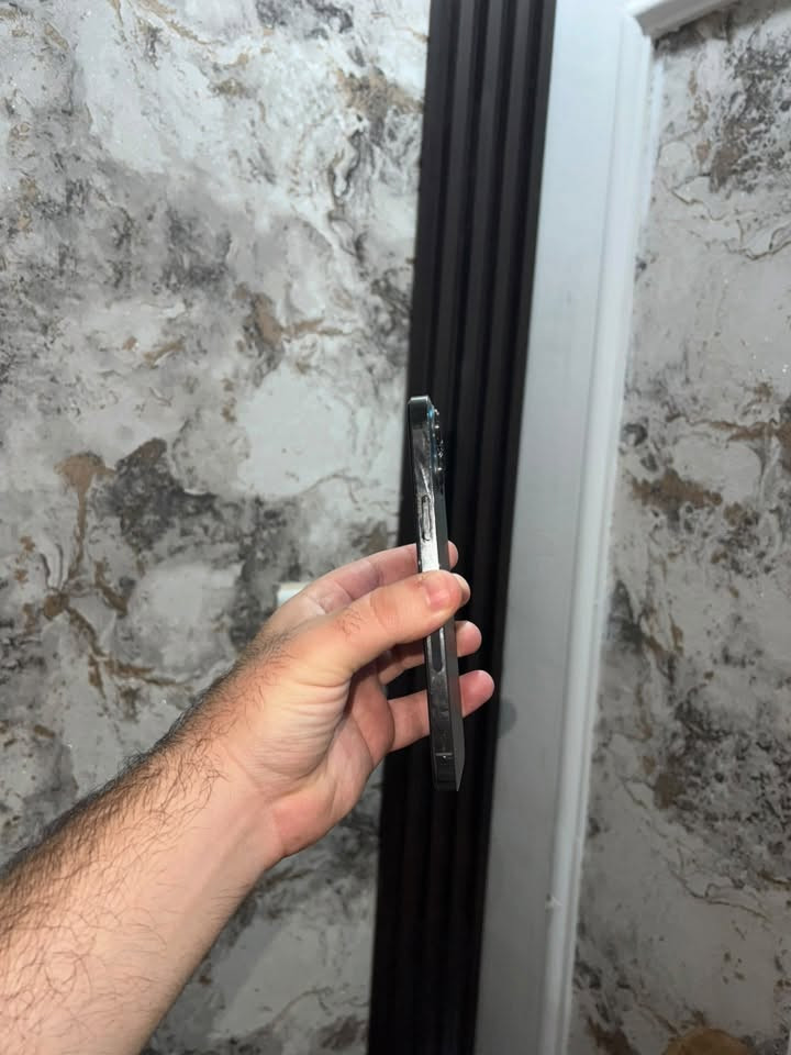 ايفون 13برو ماكس
ذاكره 256

بطاريه 76

جهاز شخط مابي 

الجهاز مبدل شاشه اصليه فقط 

العنوان بغداد 
600الف وبي مجال 
***********
