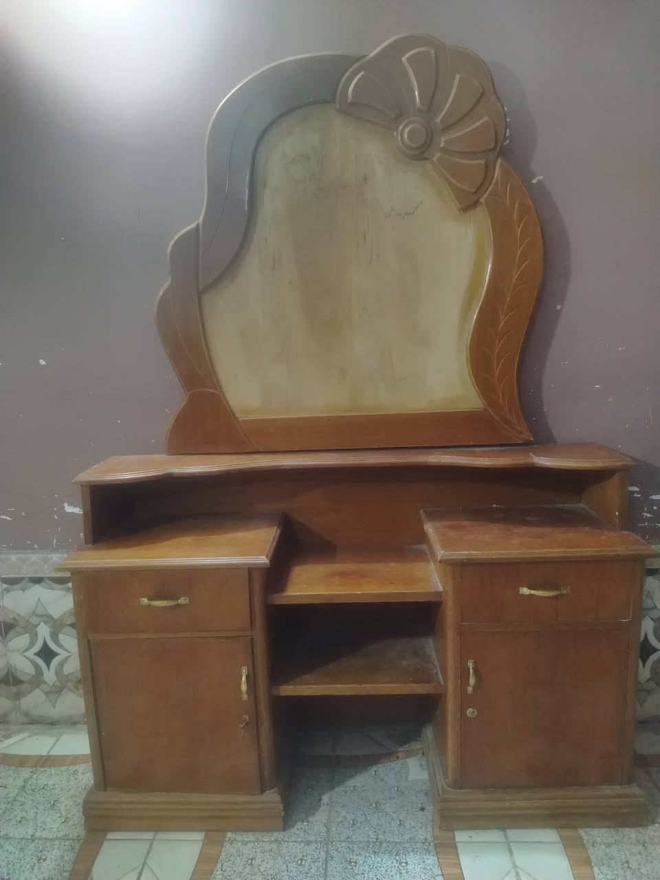 السلام عليكم حبايب غرفت اخشاب نضيفه وبسعر مناسب للاستفسار ***********
