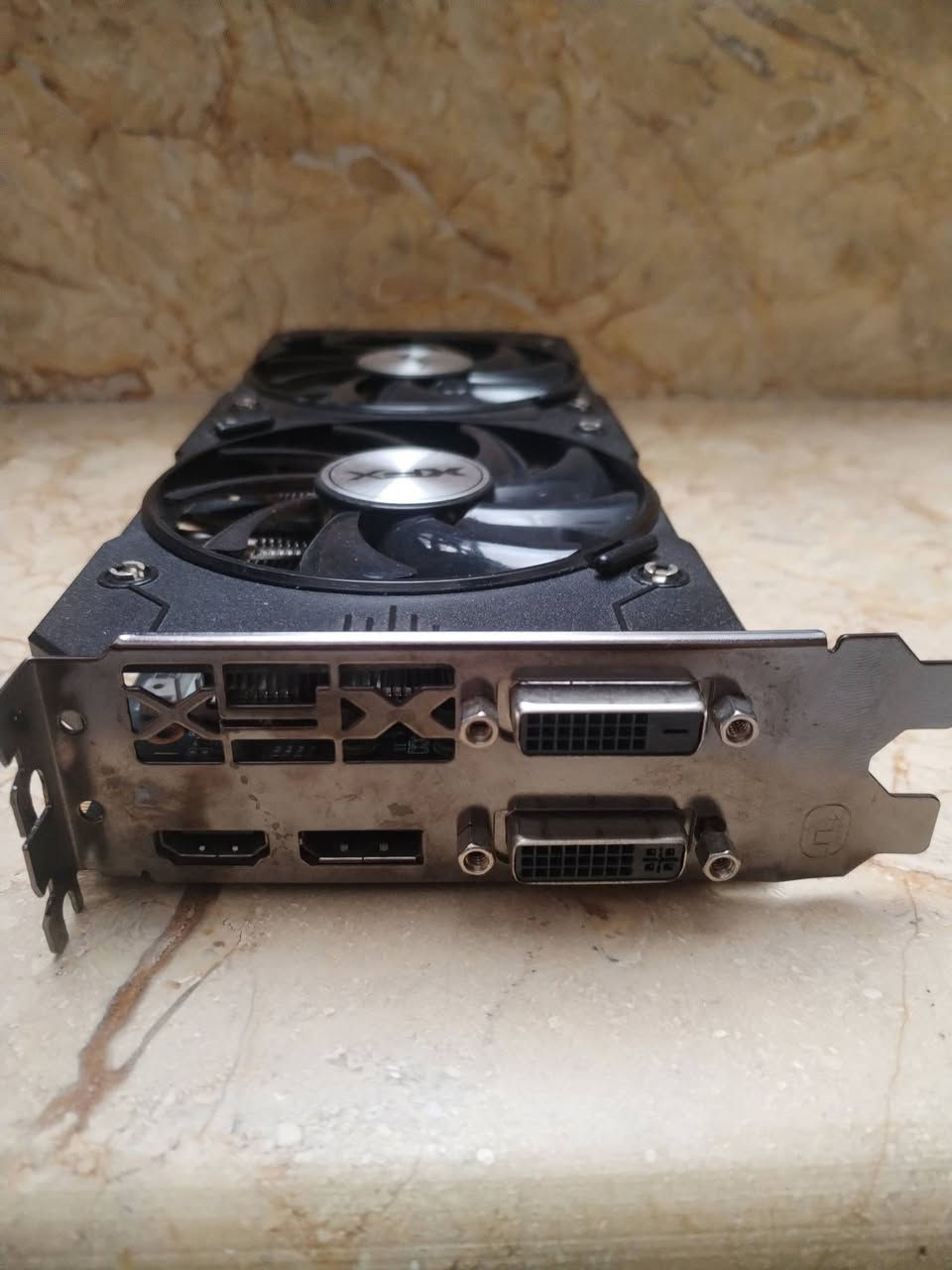 رامات 32 g تردد 3200 ddr4 وكارت شاشة ومذر بورد اعلى سعر تريد شلع تريد مفرد بغداد حي الاعلام ***********
