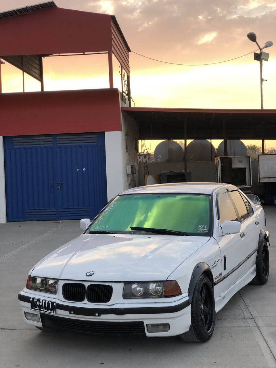 Bwm 528 سەقەر دەبل دیجیتەل 
تاقەنەیە لە جوانی سەیارەكە فول دەسكاریە لە قوەتی بێزارە بەرماجە كرایە
٤جام كارەبای گێر عادی 
گێرومەكینەی بەشەرت
سەیارەكە چەكوچی نیە زۆر خاوێن ماوە مشتەری تەلەفۆن كە ئارم پلاستیك بەشرت ئەوەلیات
*********** واتساپ أربيل, العراق
