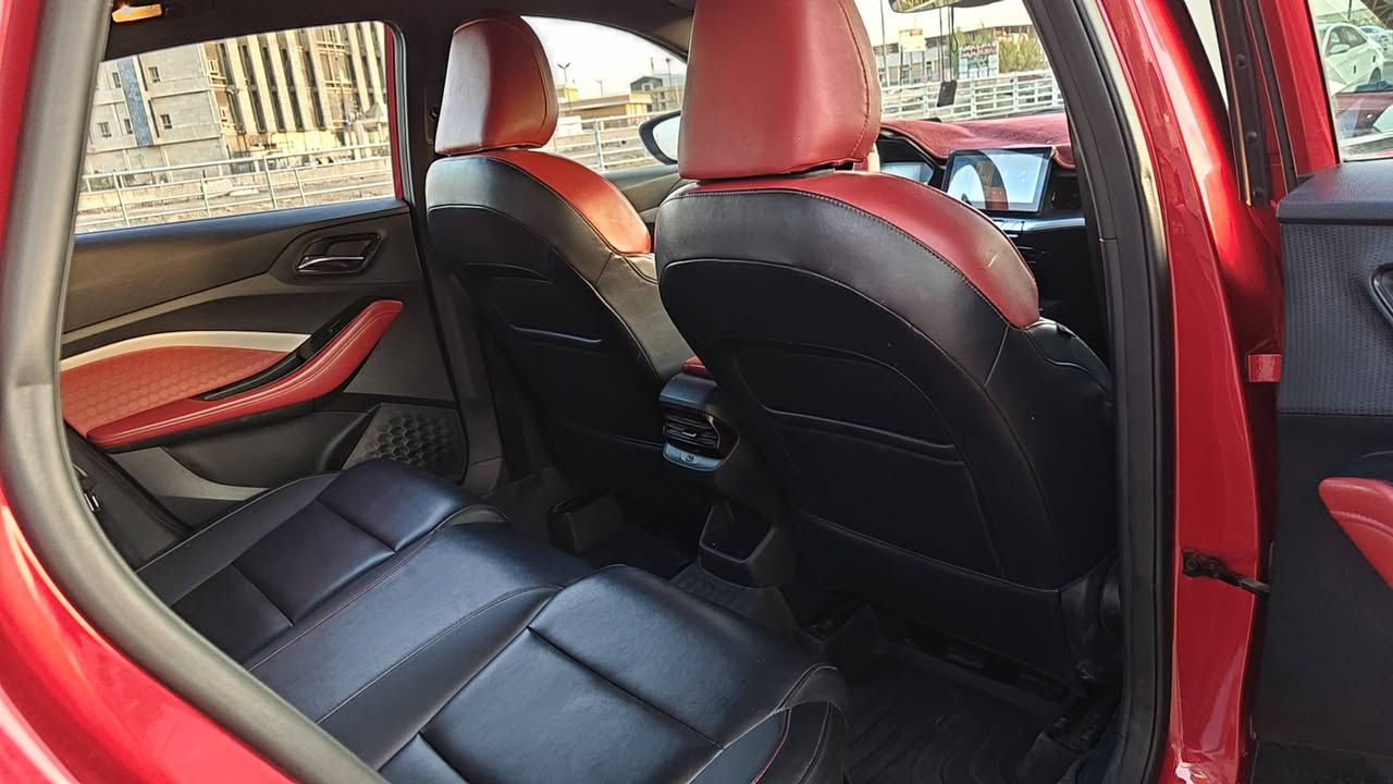 Mg gt full 2022
ماشيه 46 الف قابل للزيادة
وارد خليجي الشركة تبديل دهن بالشركة طالعة من الضمان تريد ترجعها تسوي صيانة ال40الف عادي 
فول مواصفات رادار محرك 1.5 تيربو 
مكان السيارة البصرة
رقم اربيل تحويل شرط
 عارضها ب 120$ وبيها مجال بسيط حك الجية للشراي ***********
بيها رصعة بطرف البنيد وشخط زغير بالباب المدكر الخلفي بي ضربة خفيفة ترجع بي دي ار 
عطل في بوابات التبريد فقط عالوجه 

‎المواصفات :

‎مصابيح نهارية LED
عداد ديجتال
‎مصابيح خلفية LED
‎‏‎مرايا جانبية كهربائية
ابل كاربلاي و اندرويد اوتو
‎‏‎اشارات في المرايا الجانبية
تحديد مسار 
الخروج من المسار
‎‏‎بصمة تشغيل
‎‏‎مقود من الجلد
‎مقاعد جلد رياضية
‎‏‎مكابح توقف الكترونية EPB 
‎‏‎مكابح انتظار الكترونية AUTO HOLD 
اوتو ستوب بالتقاطع
‎‏‎ABS
‎نظام الثبات الالكتروني ESP
‎‏‎نظام توزيع قوة الكبح EPD
‎‏‎نظام مكابح المنعطفات CBC
‎‏‎نظام مراقبة ضغط الهواء في الاطارات
‎‏‎فتحة تكيييف خلفي
‎‏‎نوافذ كهربائية 
‎مقود قابل للتعديل
‎شاشة 10 انش مع نظام بلوتوث
‎تحكم بالمقود 
شفتات ستيرن
‎مداخل USB مع شاحن
‎مدخل كهرباء 12 فولت
‎‏Apple Car Play
‎‏‎2 وسائد هوائية
‎كاميرا خلفية مع حساس خلفي
‎دبل صالنصة 
‎مثبت سرعة
تحديد مسار 
‎دواسات بنزين وبريك معدنية رياضية
‎ارضیات MG
‎ويل 17 من الالومنيوم
رادار امامي
رادار خلفي 
كامرة 360 درجة
