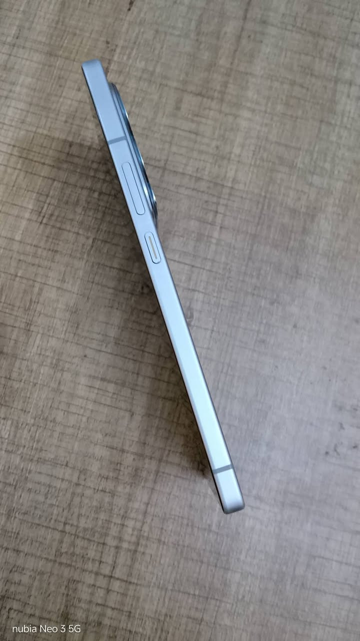 للبيع | Infinix Note 50 Pro 🔥
✨ الجهاز نظيف جداً وحالة ممتازة
🎨 لون مميز وأنيق
💾 ذاكرة 256GB
🧠 RAM 8GB + 8GB توسعة
🔐 بصمة داخل الشاشة
🎮 60 فريم ثابت
🔋 بطارية 5200mAh تكفي ليومين حسب الاستخدام
⚡ شحن فائق السرعة 90W
📦 كامل الملحقات
💰 السعر: 300 ألف
🤝 بي مجال للتفاوض
📍 المكان: كربلاء – الولاية
🚫 لا يوجد توصيل
📞 للتواصل: ***********

نص مكتوب في الصور:
- nubia Neo 3 5G