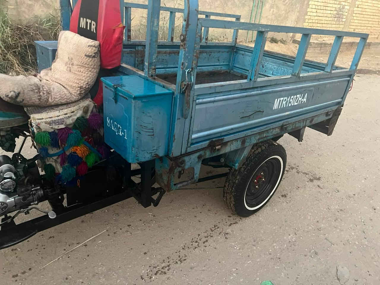 ‏سلام عليكم شباب ستة للبيع موديل 2014 مقفولة كفالة عامة
***********
