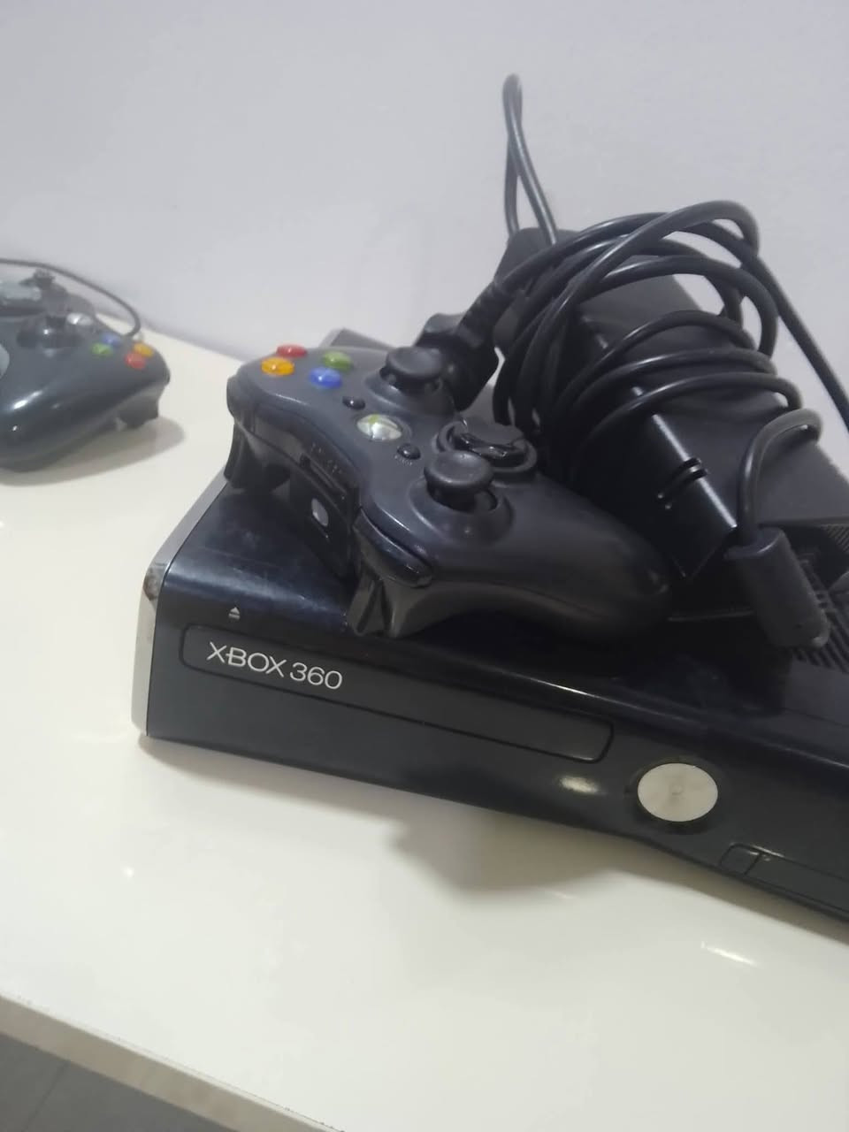 سلام عليكم ورحمة الله وبركاته. XBOX 360 نضيف 100٪ ( لوك ستيكر) بي 190 لعبه و جويستكات 2  السعر 115 و بي مجال للاستفسار التواصل على الرقم
سلام عليكم ورحمة الله وبركاته. XBOX 360 نضيف 100٪ ( لوك ستيكر) بي 200 لعبه و جويستكات 2  السعر 115 و بي مجال للاستفسار التواصل على الرقم
***********
*********** 
و اراوس ببلي 3 او 4
