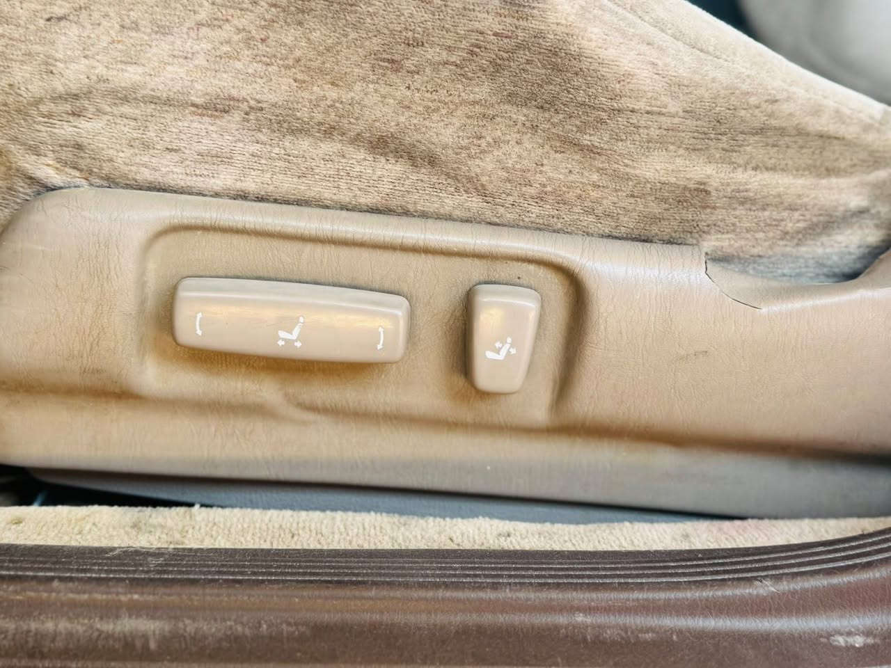 السلام عليكم @
بط للبيع ٩١ كفاله عامه @@
ضرب قص نقل جثة تحويل غرامات @@
تبريد مكينه كير حداديه كهربائيات@@
وتايرات جاهزه للأخير مكاني بابل @@
السع ب٤٨ وبيه مجال للاستفسار @@
الاتصال على ***********  @@
