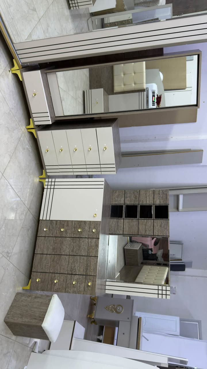 غرفه نوم ماركه تركي 8قطع نظافه اخو الجديد السعر مع الشد والنقل 575 الف   *********** //  ***********
