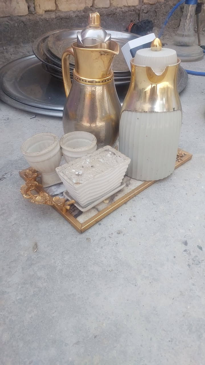 سلام عليكم هاي الغراض البيع مكاني مدنيه الصدر يوجد توصيل خاص يتفضل رجان رجان ما يعرف لا يكسر بل غراض
