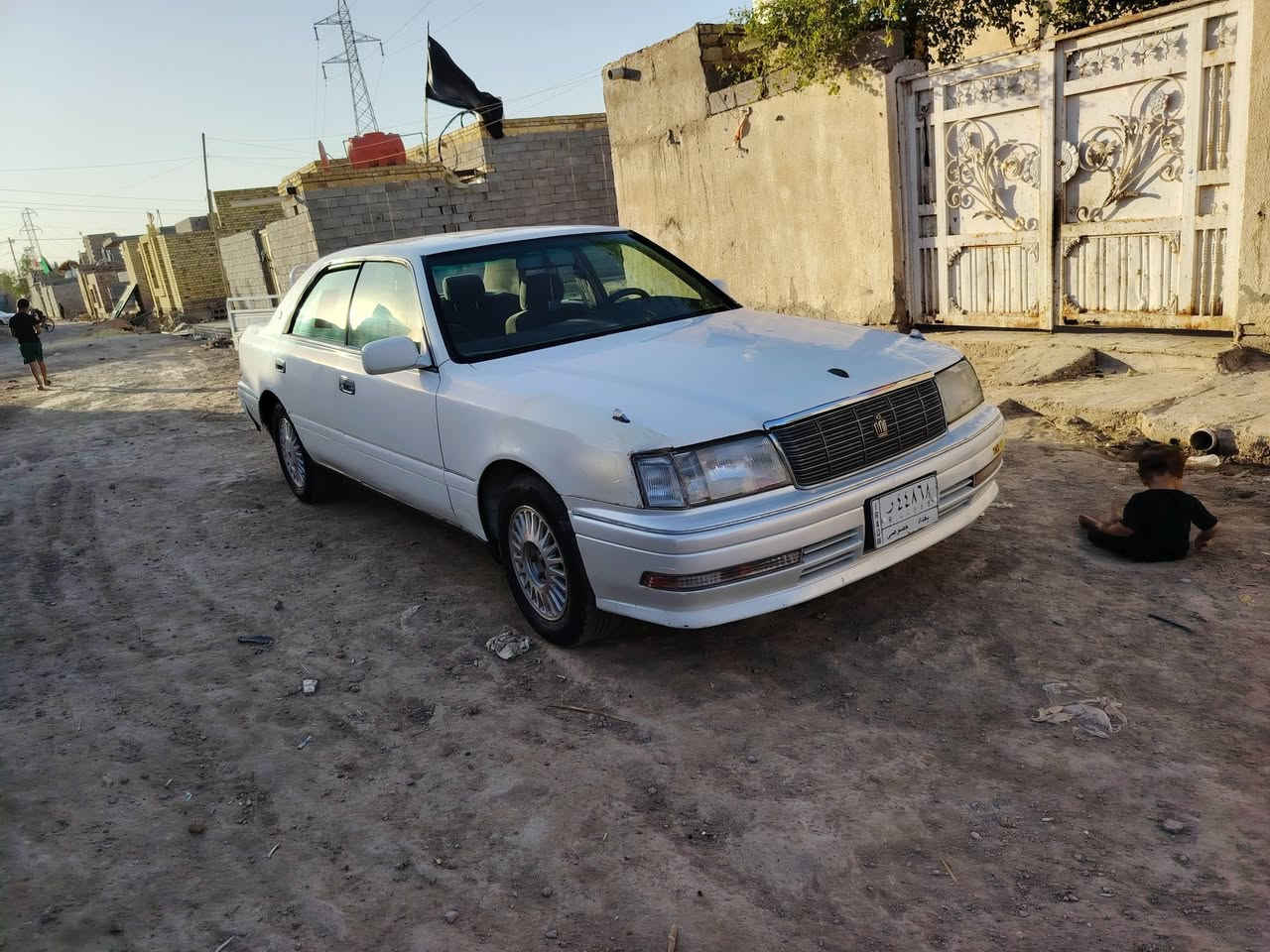 سلام عليكم سياره راس ثور موديل1997مكفول من نقل جثه من كصه وكير مكينه جديده سياره سنويه 2029 سياره بسمي سياره بيه ضربه من وره خفيفه من جدام هم خفيفه تبريد مابيه المكان ناصريه كلعت سكر سعر السياره 75 وبيه مجال رقم الهاتف ***********
