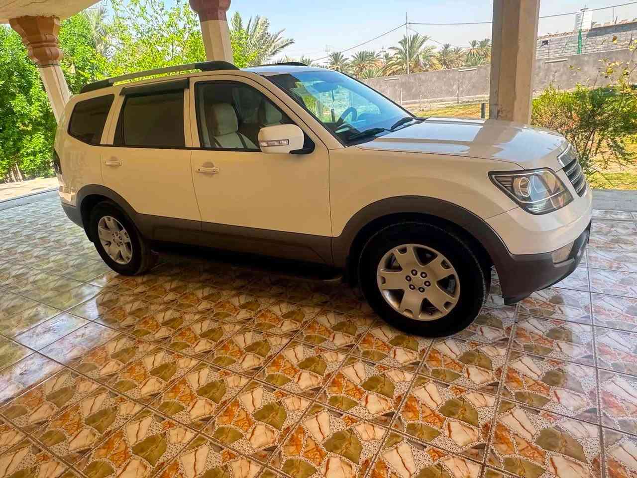 سلام عليكم 
موهافي 2013 
رقم واسط سنويه جديده 
مكينه سته سلندر كفاله من الفتح والصوت والبخار 
وكير كذالك 
سياره موصفات فول 1/1 
تبريد ثلج 
جاهزه حداديه منظومه احتراق 
السعر 136 وبيها مجال بسيط 
مكانها بابل 
*********** حلة, بابل
