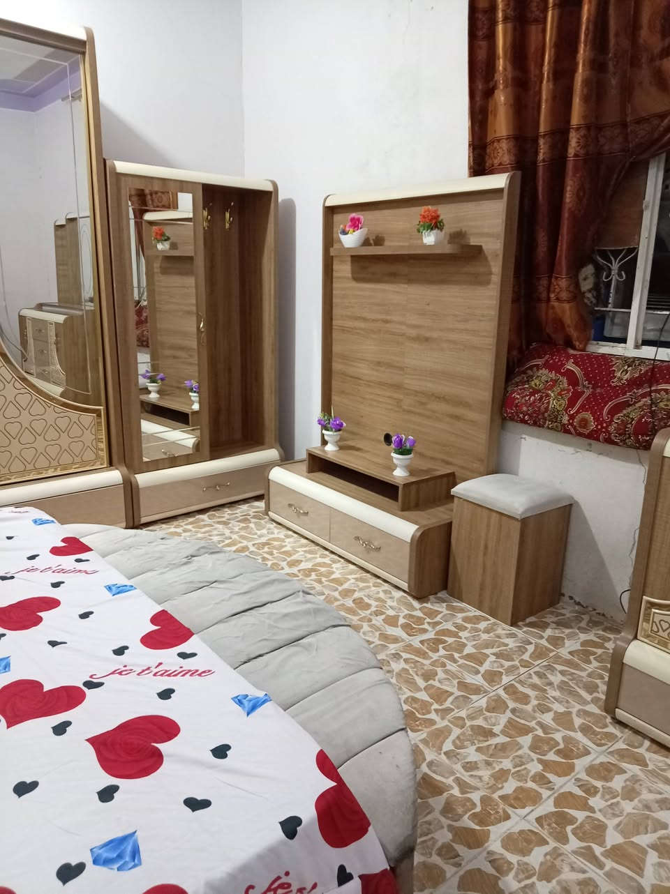 غرفة تركي درجة أولى نضافه ١٠٠٪ مع دوشك جديد السعر مليون ٢٠٠  ألف في قضاء الرمانه للتواصل على الرقم ***********/واتساب وماسنجر
