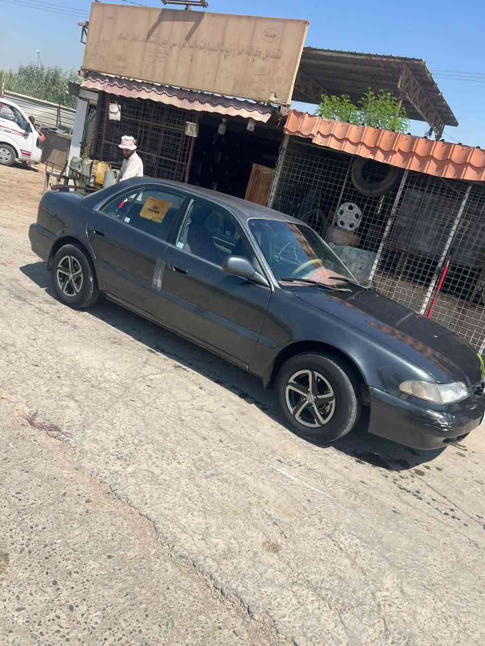 سلام عليكم 
سوناته 2موديل 93رقم بغداد انكليزي سنويه جديده الى 2030محرك 1800كير عادي 
السعر 40وبيهه مجال 
***********
