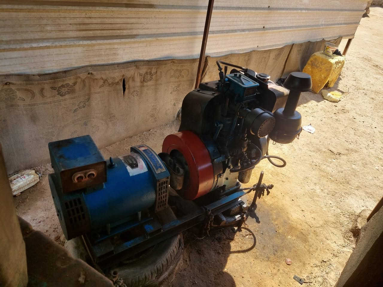 مولده ماطور هندي ابو 10 حصان شركت اماجد وراس توليد 7ونص كيفي يعني 40 انبير مولده جديده ومامفتوحه عله وضع الشركه وما طابه تصليح السعر بمليون العنوان السماوه ناحيت الهلال ***********
