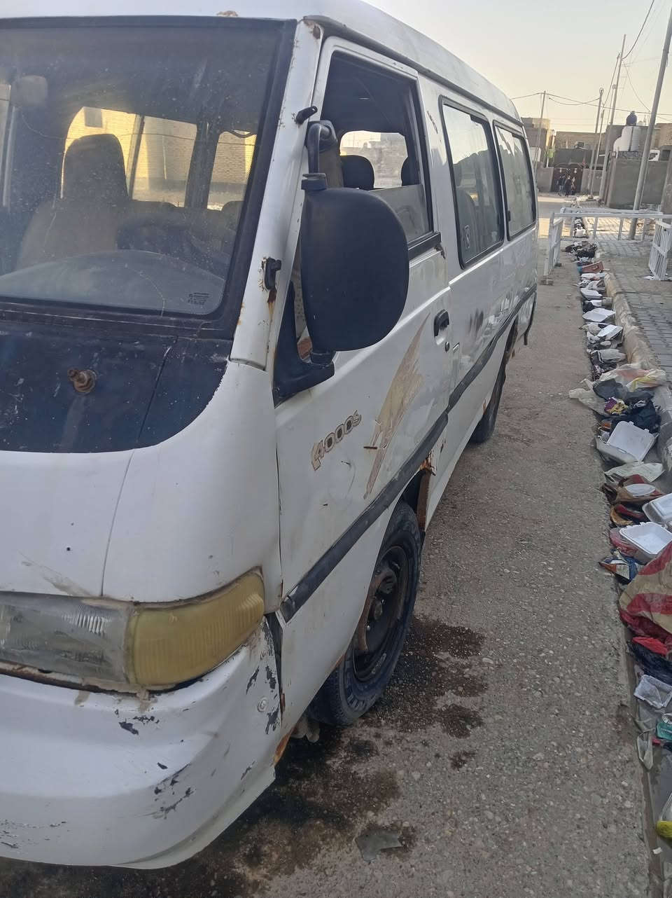 هونداي  موديل97 موجودة في السماوة مكينا بستا  السعر 10ورقة بيهة مجال سنوية ضائعة  راعي موجود تلفون  ***********
