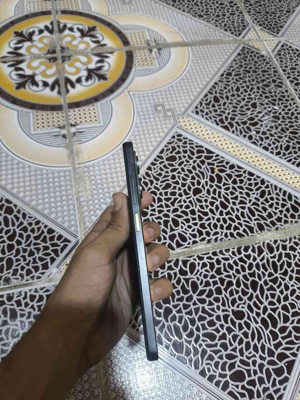 بوكو X5 برو • ٢٥٦ جيجا • كام امامية ١٠٨ ميجابكسل
