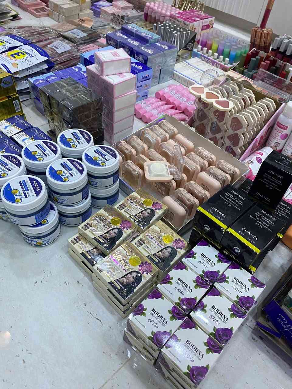 السلام عليكم بضاعة مكياج للبيع اسعار كلش مناسبة بيع شلعة وحدة البضاعة بيهه قوائم وبل اسعار ماقصر وياك عنواني السماوة حي جمهوري رقمي بي واتساب ***********
