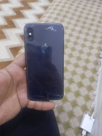 ايفون اكس • ضهر مكسور • بطارية ٧١٪