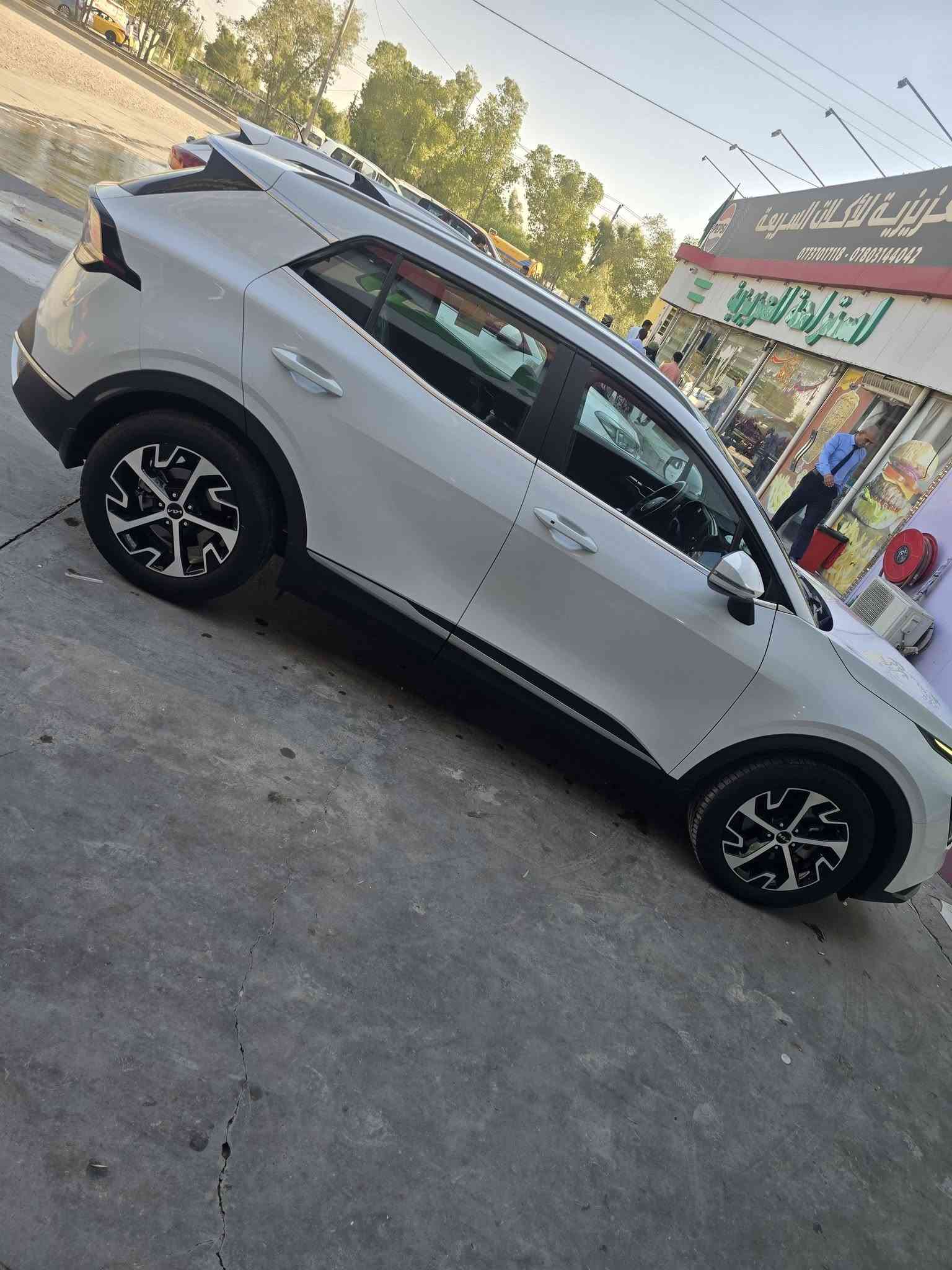 تحيه طيبه اصدقائي سبورتج موديل ٢٥ خليجي مكفول بعدها بضمان الشركه السعر ٢١٠ مكاني واسط نعمانيه للاستفسار الاتصال بالرقم ***********
