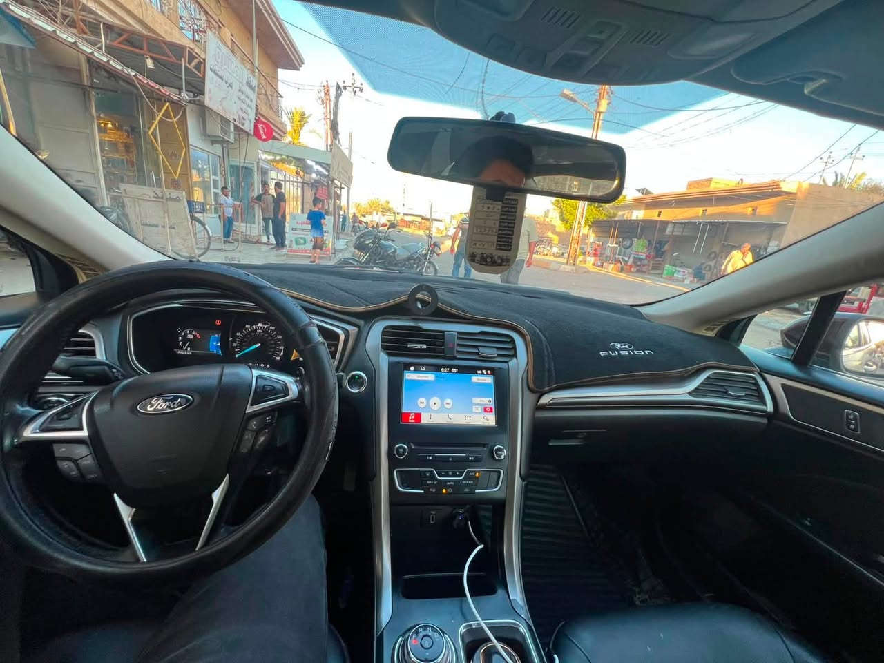 فورد فيوجن ٢٠١٧ للبيع او المرواس 

وارد امريكي حادثها مرفق بالصور بدون دواخل
بدون ايرباكات
محرك ٢٠٠٠ تيربو
تبريد ثلج 
فتحة سقف
تحكمات ستيرن جهتين 
شفتات سرعة 
كير ماوس 
سايد بريك كهربائي 
السيارة بيها خمس قطع صبغ 
مكينه بداية تبخير بس خير من الله 
داخل جلد اسود نظيف جداً 
السعر ٩٠ وقابل للتفاوض اما بالنسبة للمراوس عادي انطي فرق 
للاستفسار تواصل خاص ويايه 
او اتصل على رقم الهاتف ***********
