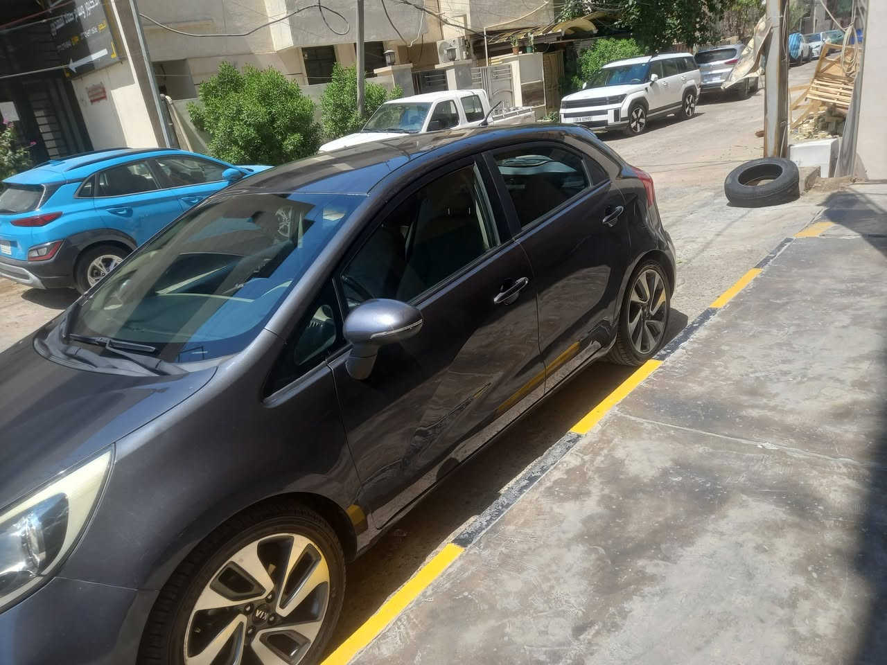 السلام عليكم
للبيع كيا ريو خليجي الشركه الدوليه موديل ٢٠١٥ مكفوله من الصبغ عدا الدعاميه الاماميه والخلفيه للجماليه اثر شخوط مواصفاتها تحكم استيرن شاشه كاميره خلفيه السياره ماشيه حقيقي ١١٤ الف كيلو متر محرك دبل قطره السعر ٩٥ ورقه للاستفسار على الارقام *********** او *********** موجود واتساب رقم الاسيا
