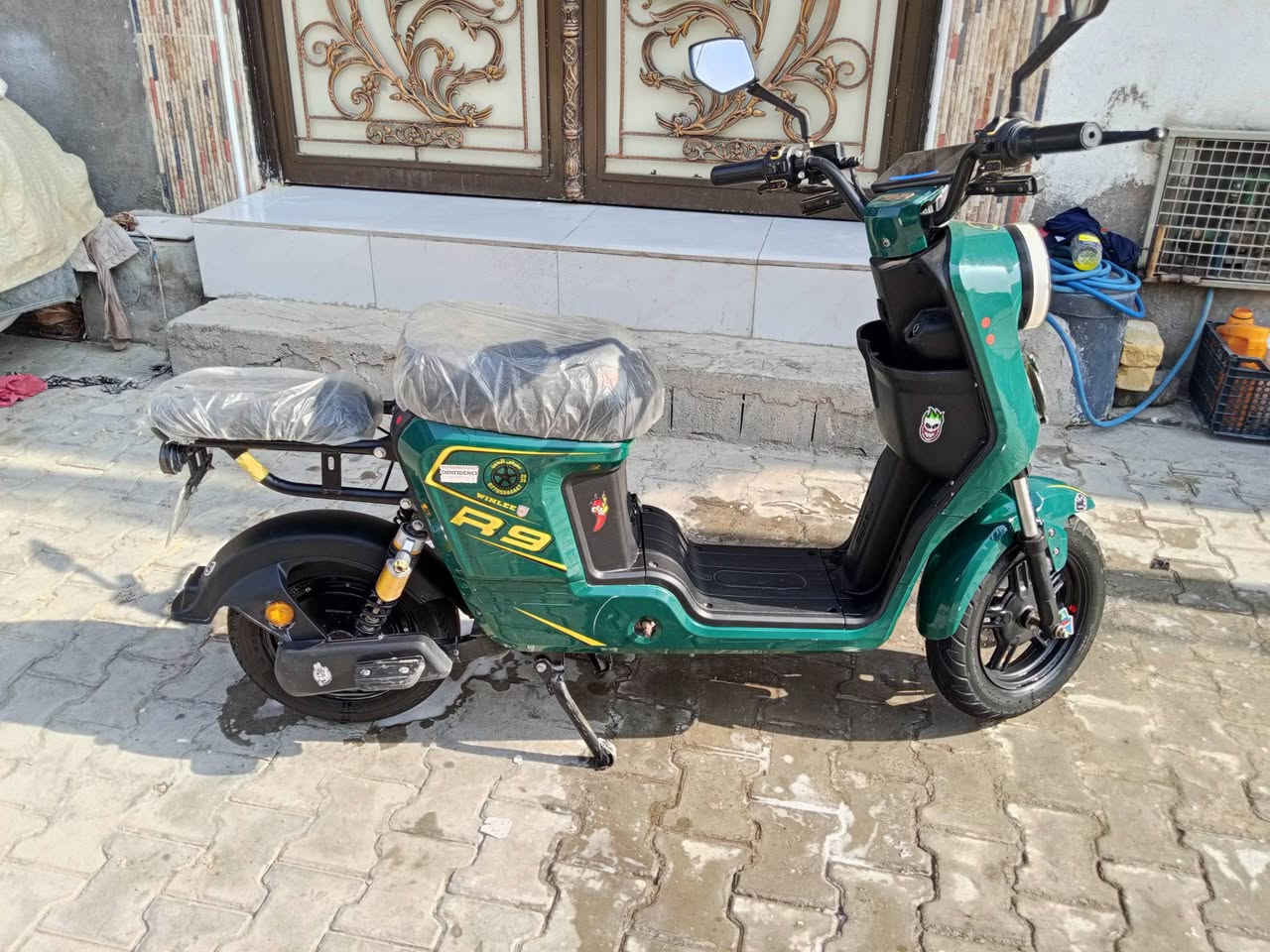 شحن • R9 • بطاريات جدد