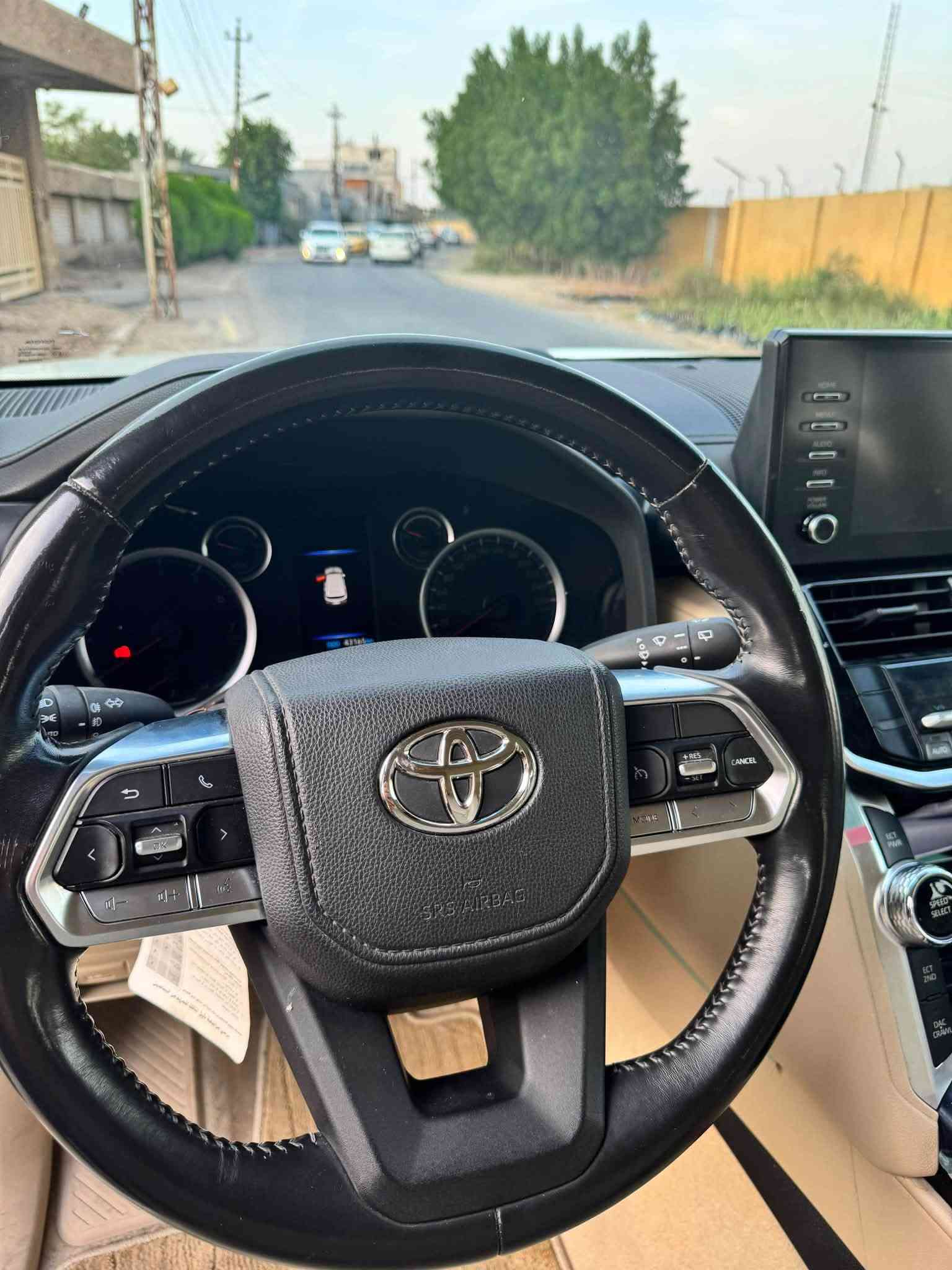 لاندكروز GXR بريم • ٢٠٢٣ • رقم بغداد