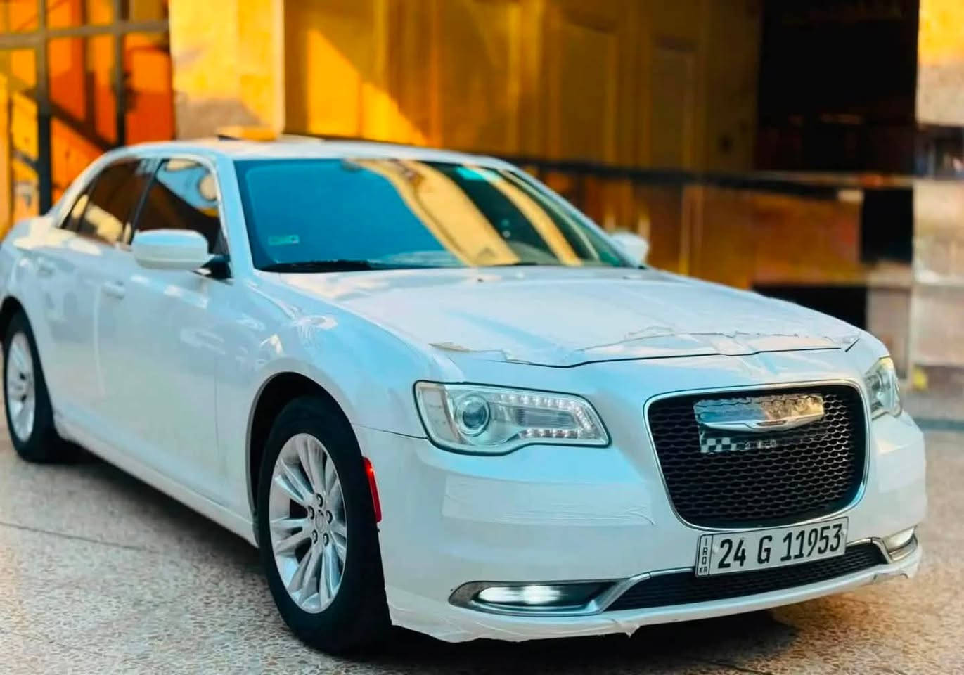 سلام وعليكم 
اوباما 300c
كلين تايتل 
مواصفات 
شفتات ستيرن 
كير ماوس قطعتين تبريد
رقم شمالي 
بسمي تحويل ثاني يوم
رقم الاتصال
***********

