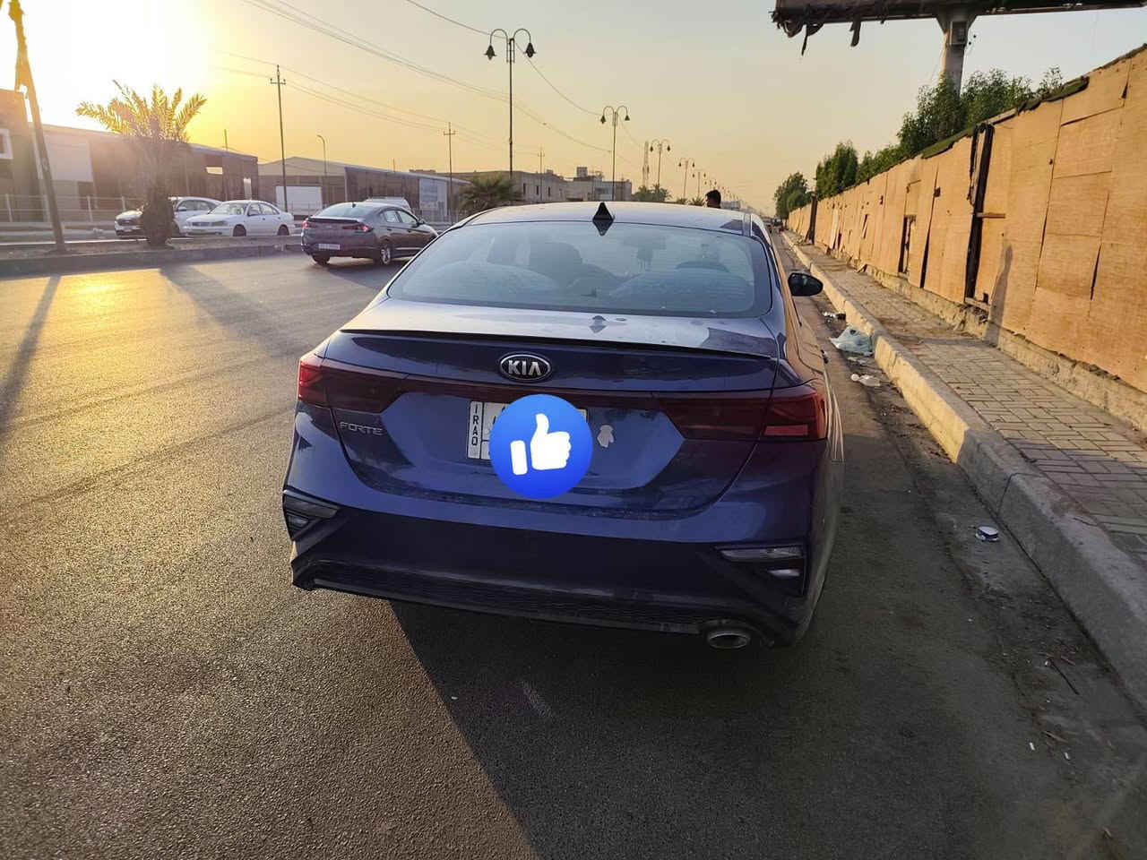 السلام عليكم
كيا فورتي 

مديل 2019

وارد امريكي 
 
مكينه 2000 دوش 

كير at مرغوب 
8نمر
3 مودات 

حادثه موضح بل صوره وبيهاا ضربه بل تكمه هم موضه بل صوره ضربتها بل العراق

السياره بيها كتاب معوقين وباقي شهر واحد واتصير حره 

رقمهاا بغداد خصوصي 
ما عليهاا اي غرامات 

السعرهاا (133) وبيها مجال 

التواصل واتساب /***********
