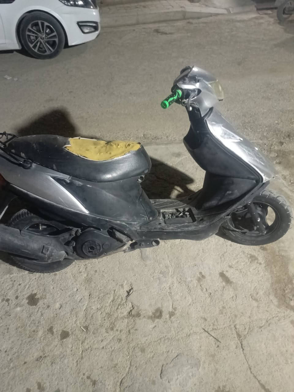 درجة ادرس قديم محور كابريتر مكينة ناعمة لاتبخير طلاتنقيص دراجة انغسلت وتطفت مكان كوت العزة القدية ***********

