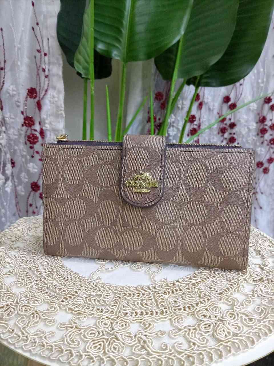 مراسلة • واتساب