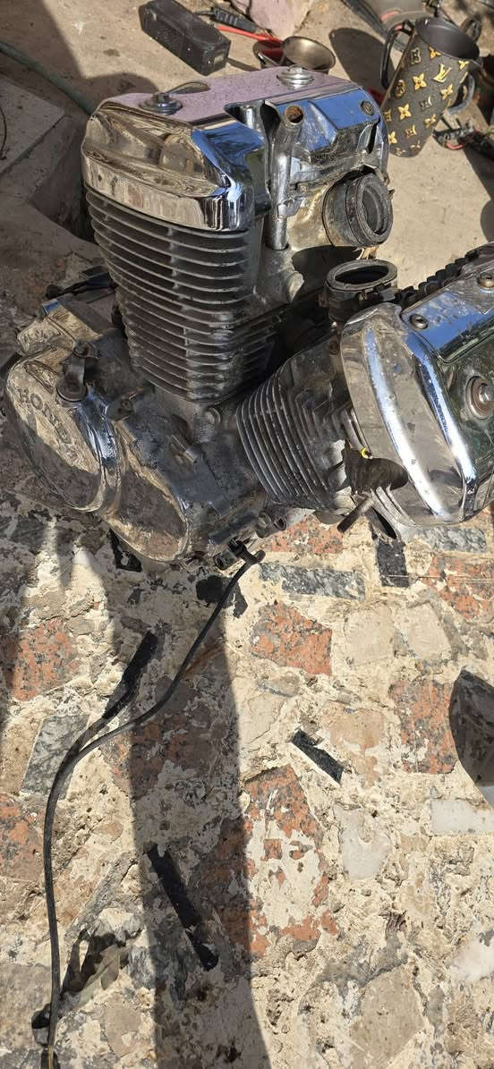 السلام عليكم
للبيع 
مكينة ستد ٤٠٠ مفتوحه شغاله سعره ٢٧٥ الف 
فيت بم ستد بلادي ٤٥ الف 
قبق زنجيل ستد ٢٥ 
كتف شحن ١٥ الف 
صدر ستد كامل هوه والويل والجاملغ  وبي تطوالات سعر ١٢٥ 
شوته ستد كاملة ٢٥ الف 
العنوان بغداد البلديات 
***********
@إشارة
