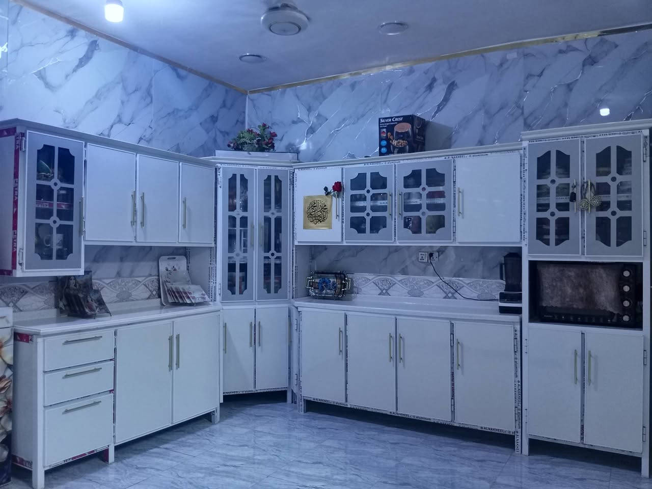 كاونتر للبيع نظافة ١٠٠% جديدددد وتزكامم مستخدم قليل
السعر مليون و٧٥٠ وبي مجال بسيط استفسار اكثر خاص موجود ورقم ***********
